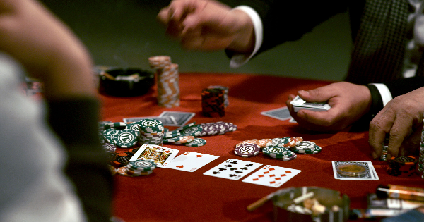 한국-영화-히든-도박-장면