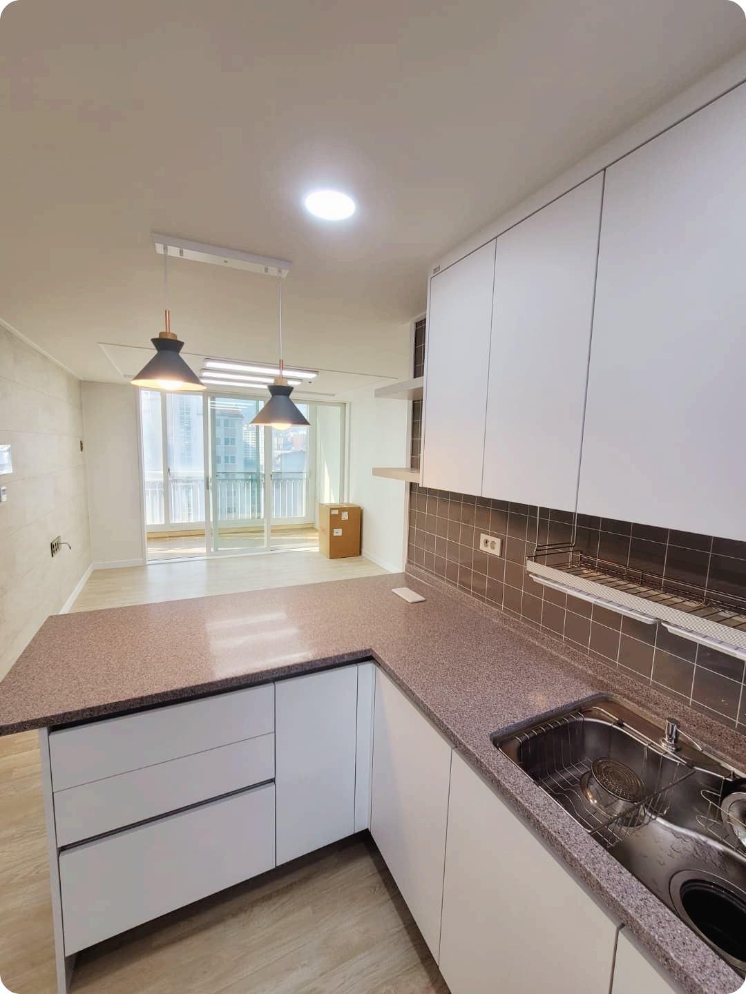 🍽️ 주방 정리를 위한 5가지 비움 루틴 &ndash; 매일 쓰는 공간을 가볍게 만드는 법