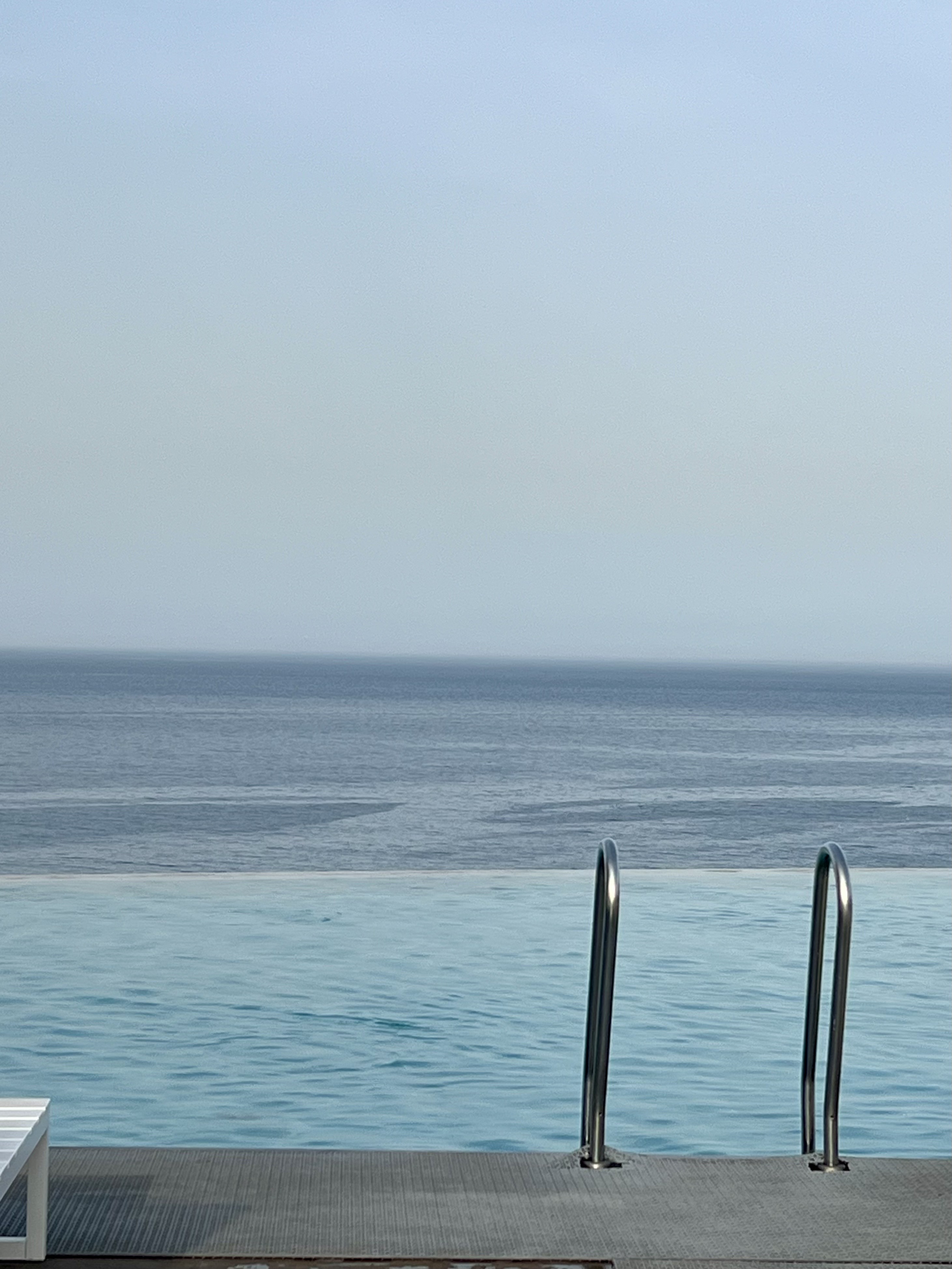 강릉-씨마크호텔-수영장-실외수영장-오션뷰