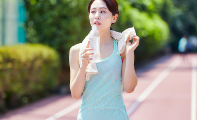 조깅중인 여성