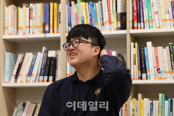 광남고 왕정건 학생