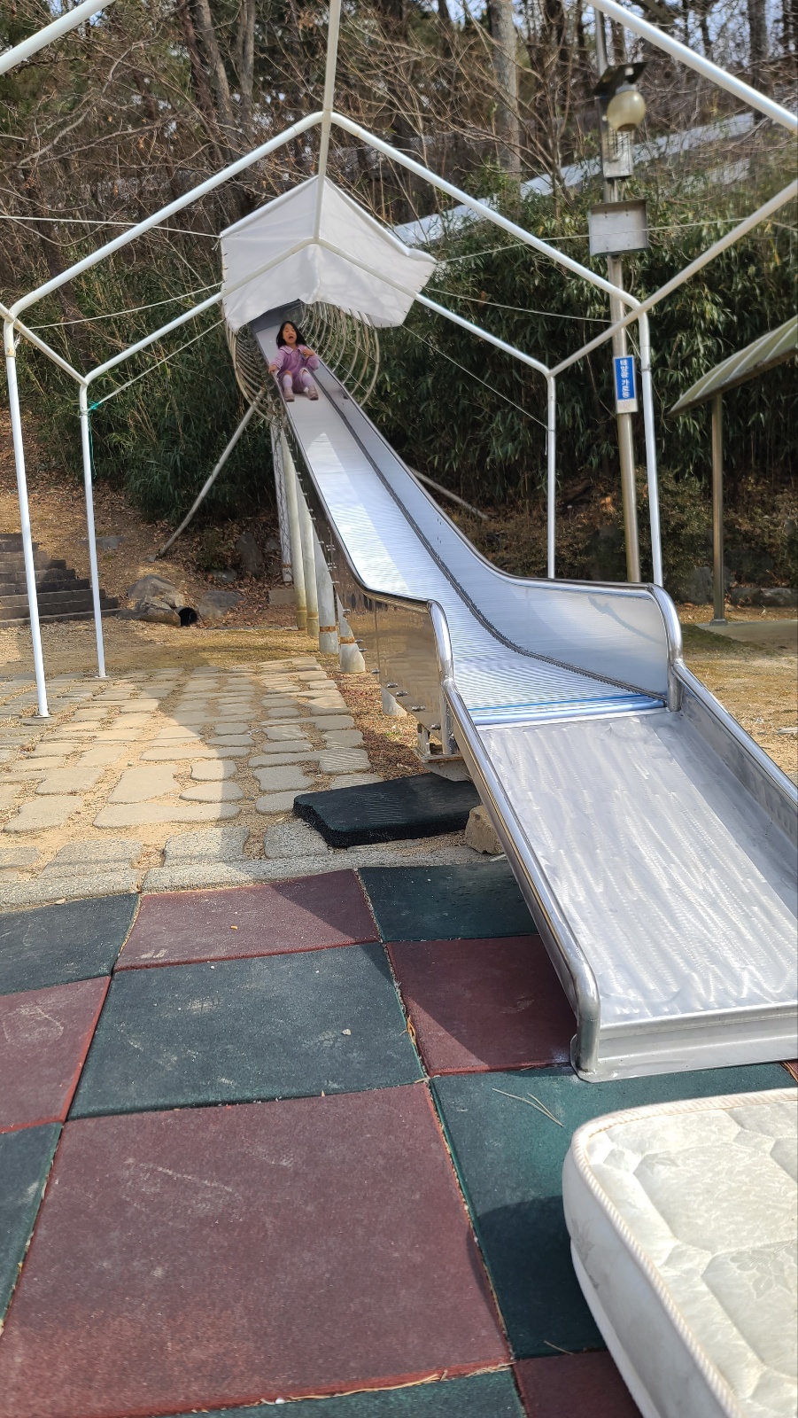 114미터의 롤러 미끄럼틀