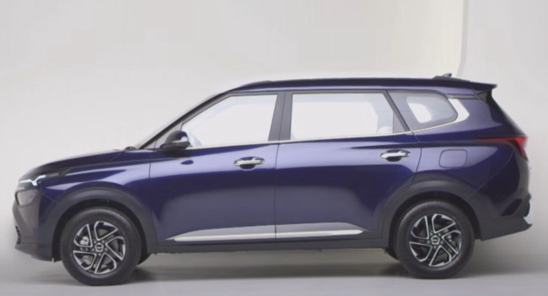 기아 카렌스 전기차 출시예고 400km 이상 주행 가능거리 출시는?