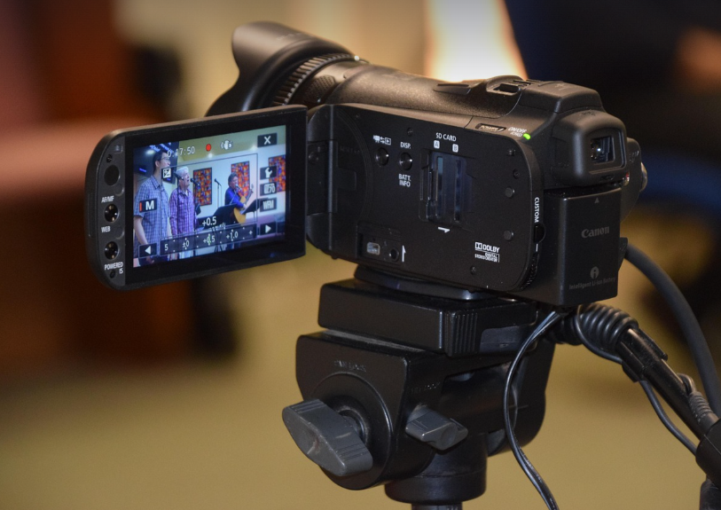 영화 속 카메라 구도의 상징성과 해석 방법