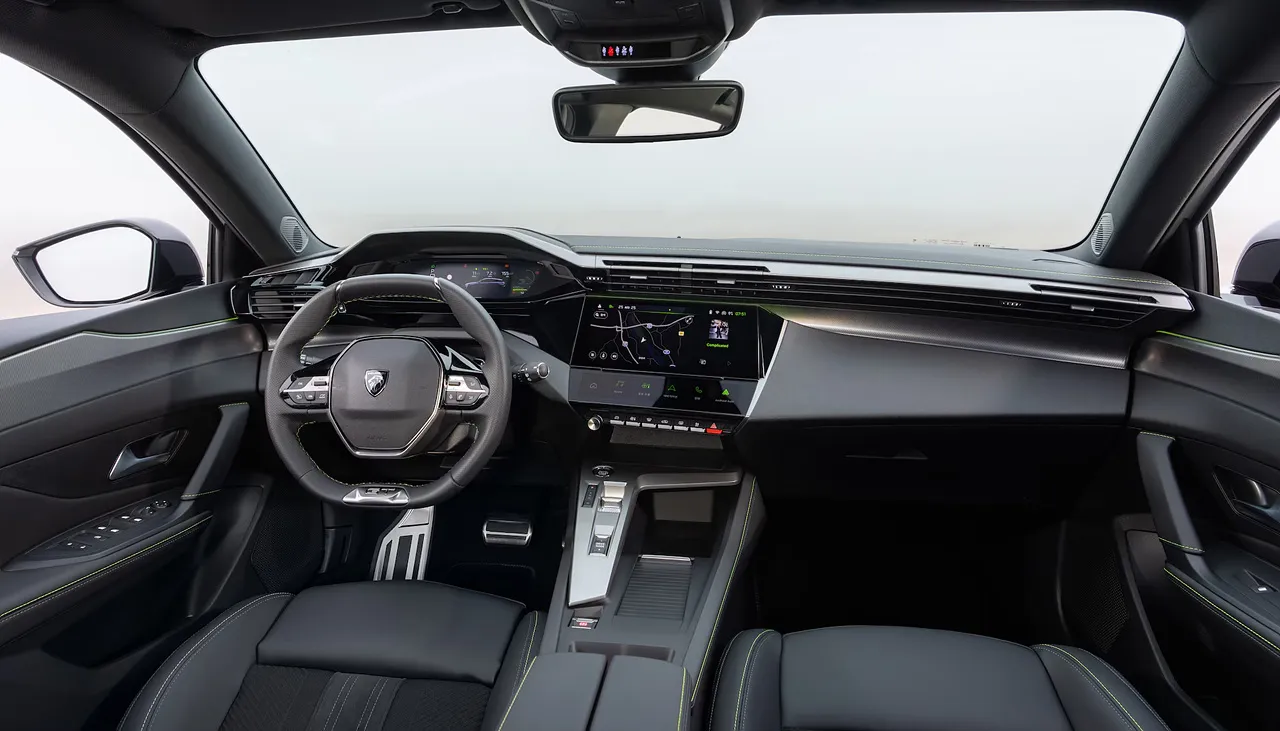 2025 푸조 308 스마트 하이브리드 차량 정보 이미지