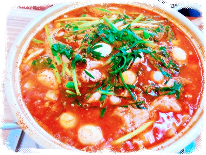 제2943회-생방송투데이-인천-동구-닭알탕거리-얼큰한-낙지닭알탕-맛집-소개