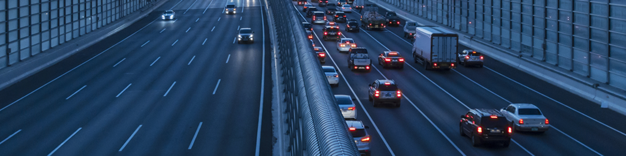 꽉 막힌 도로, 짜증은 이제 그만! 실시간 교통정보 확인으로 스마트 드라이빙 마스터하기 (2025년 최신 완벽 가이드)