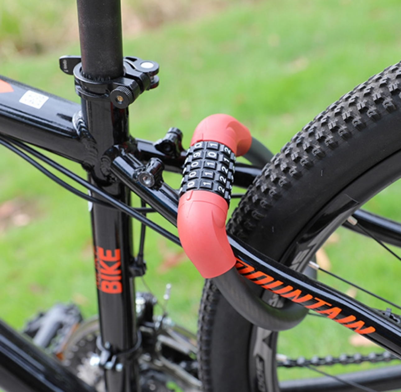 자전거 탈 때 꼭 필요한 안전장비 & 필수 아이템 추천