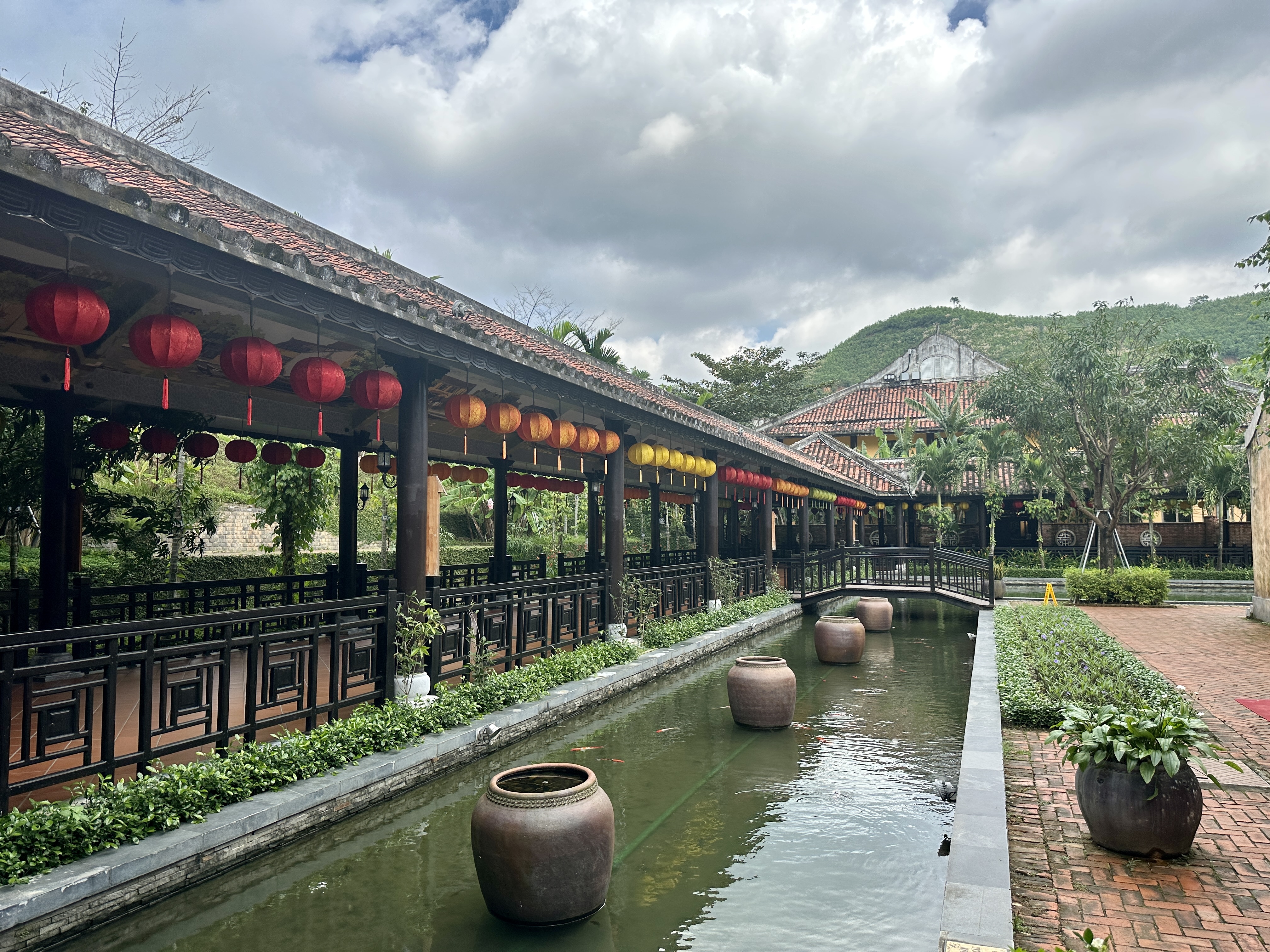 바나힐 입구에 있는 작은 정원