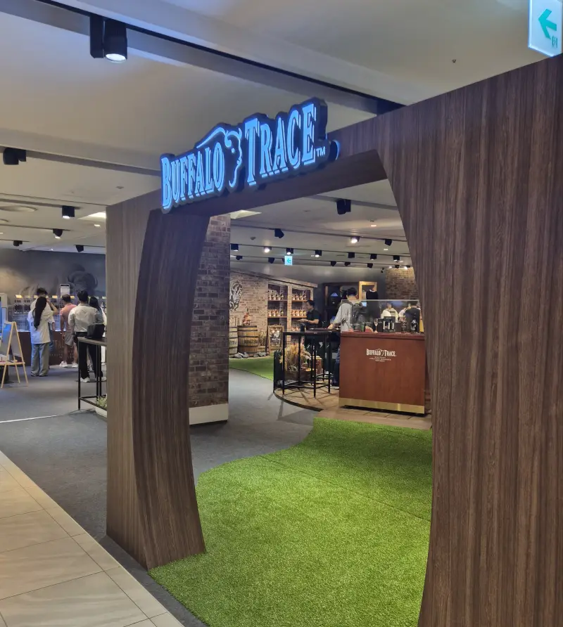 팝업스토어 입구