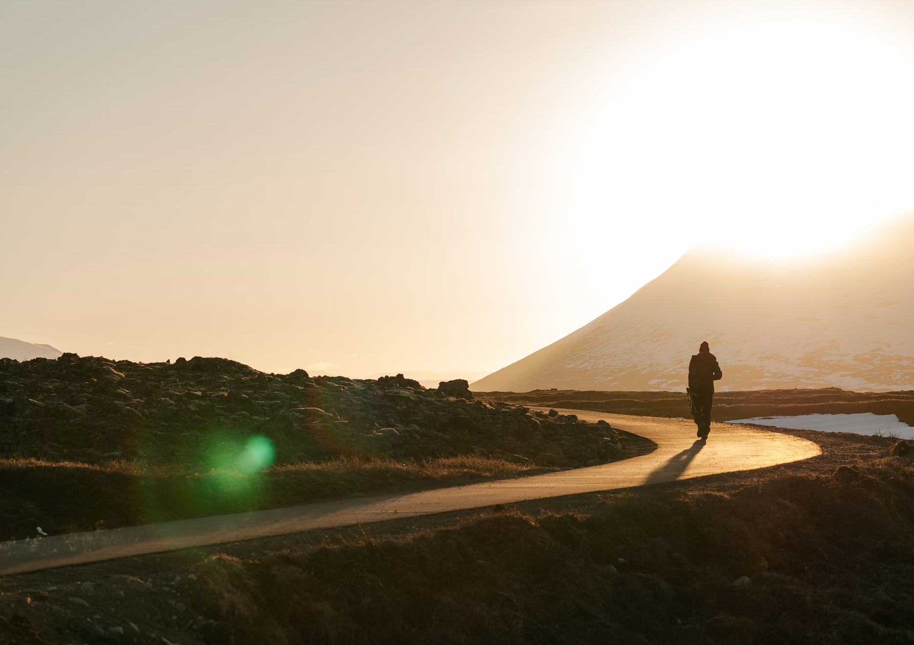 여행 중 건강한 간식과 음료