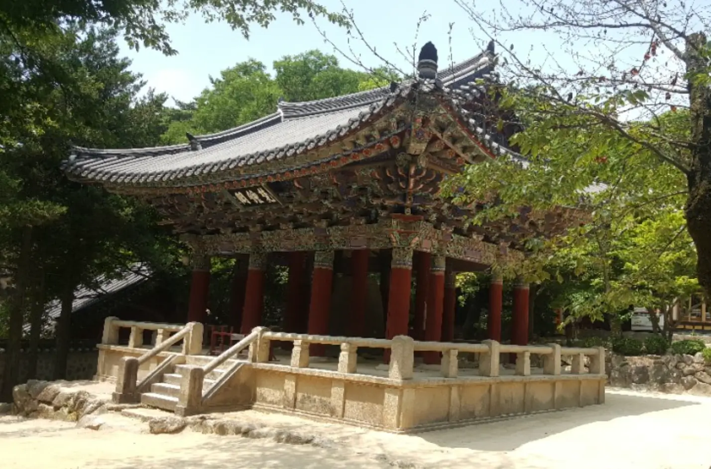 불국사 범종각 전경