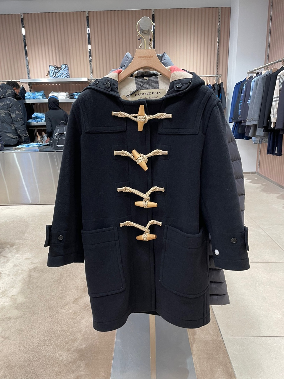 버버리 그리니치 빈티지체크 여성 더플코트 떡볶이코트 80363621 블랙 카멜