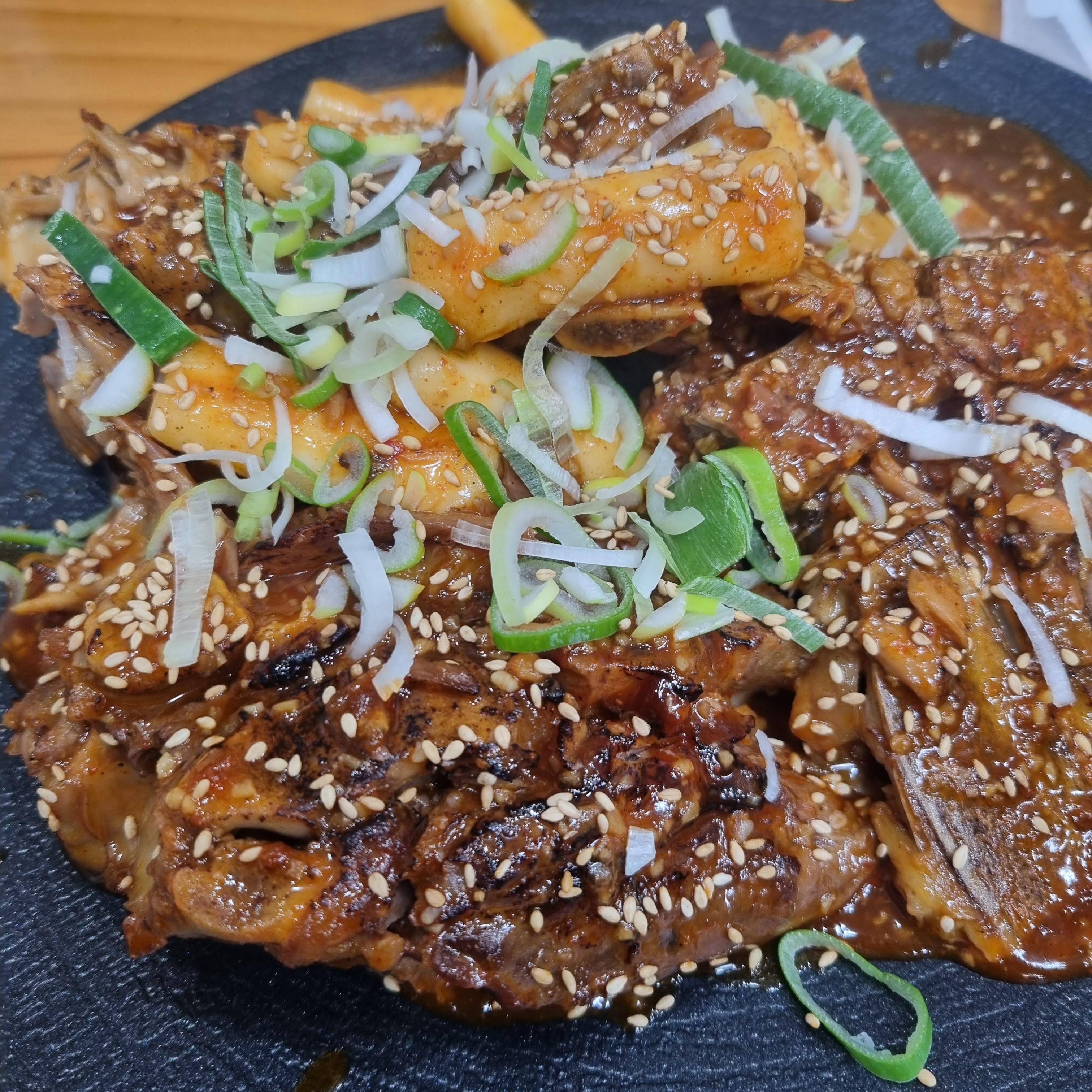 작전역 별미감자탕 뼈베큐