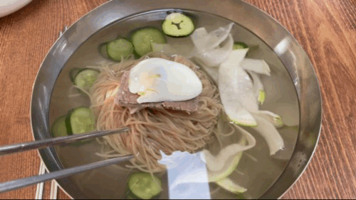 수원 인계동 평양냉면 맛집 평장원 본점 - 면 풀기 영상