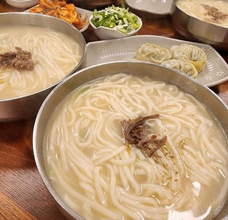 사골칼국수-소문난칼국수