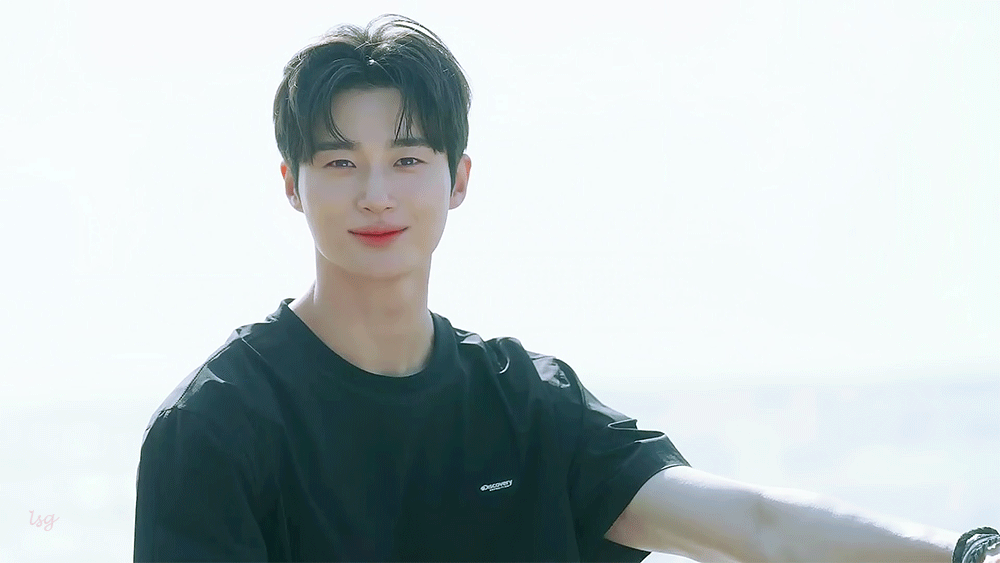 변우석