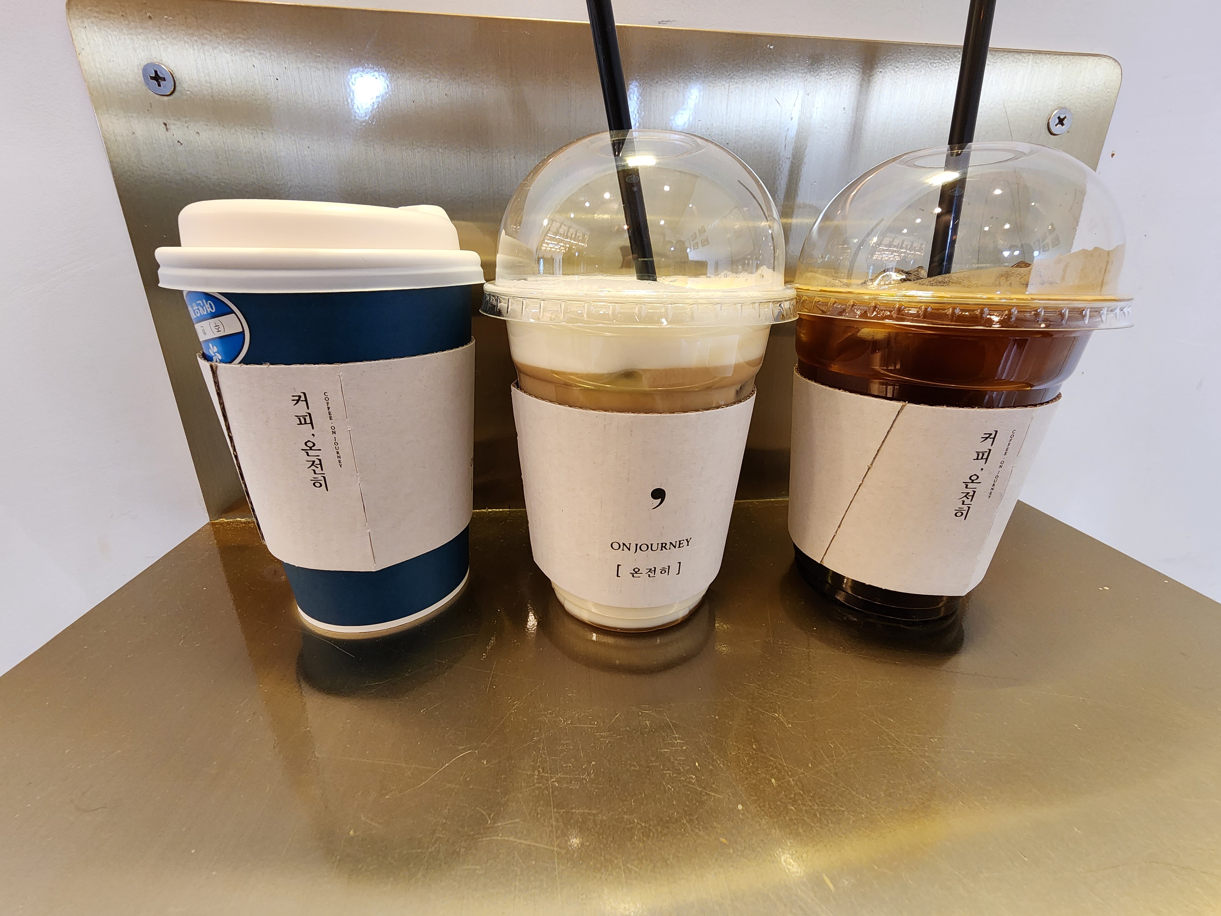 아메리카노, 바닐라 라떼, 콜드브루 밤 라떼