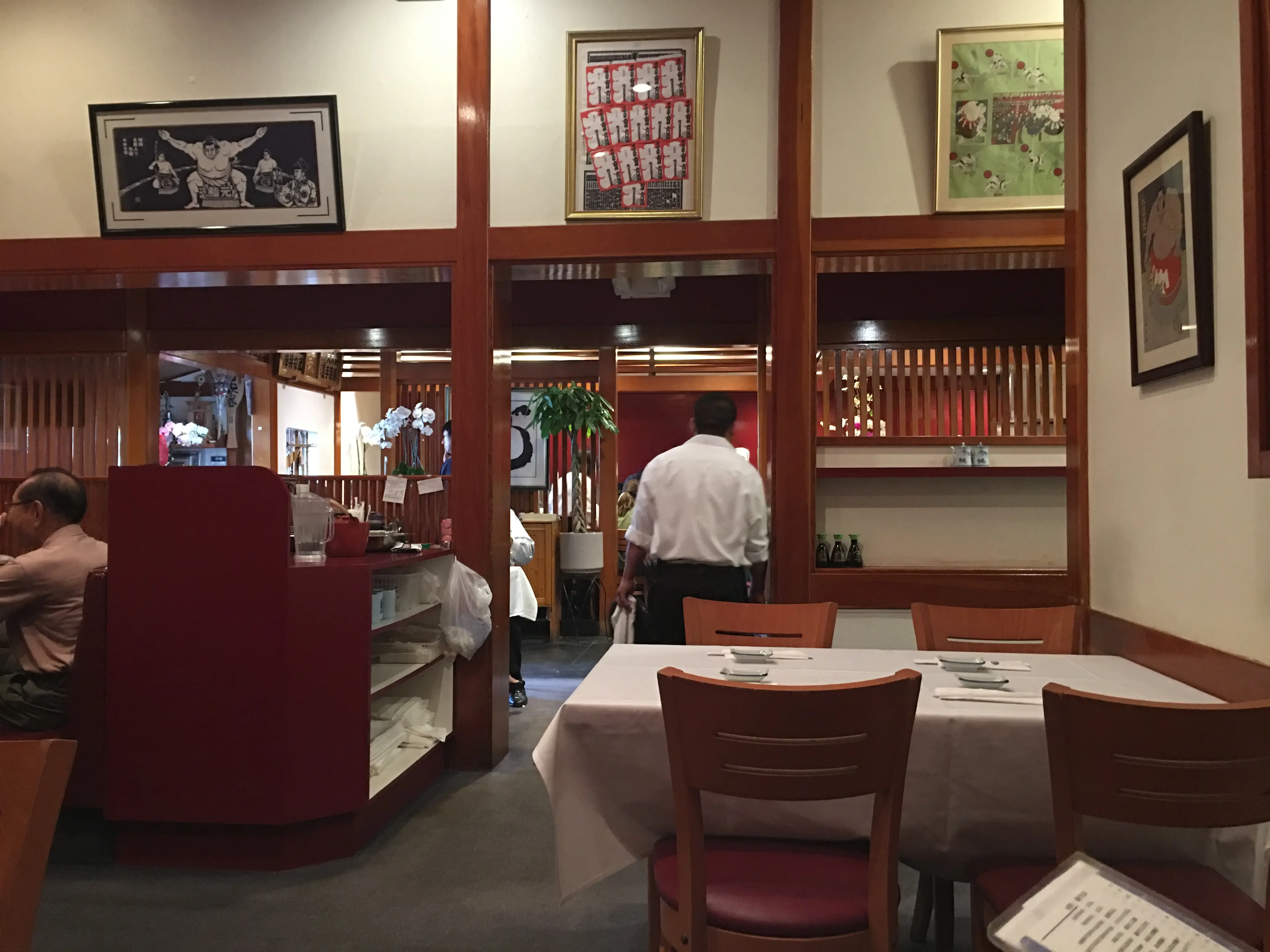 스시겐(Sushi Gen)의 내부