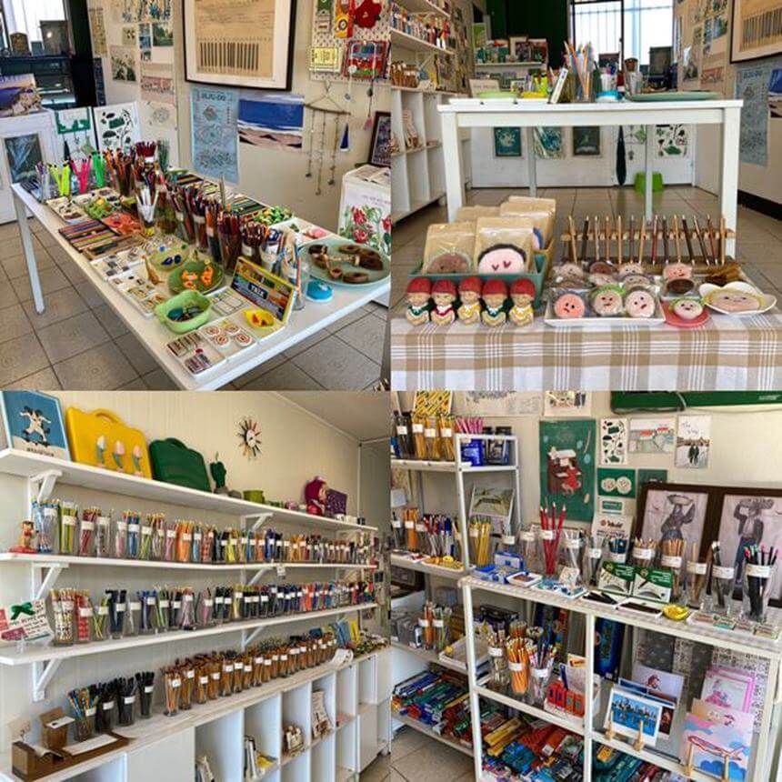 제주-남원읍-맛집-연필가게-내부-인테리어-소품-연필종류