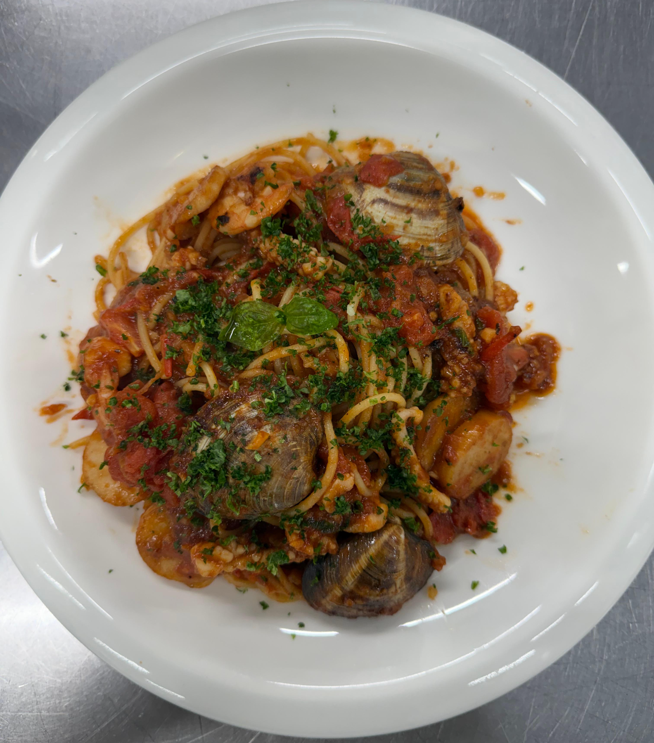 토마토 소스 해산물 스파게티 사진