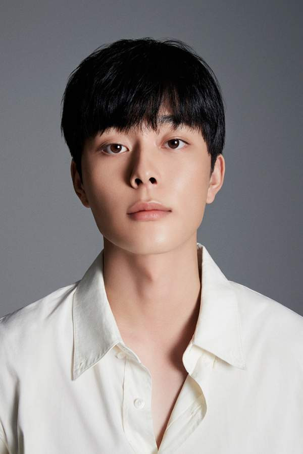 유선호 나이 프로필 학력 고향 신은수 1박 2일 하차 이유와 차기작 완벽 정리
