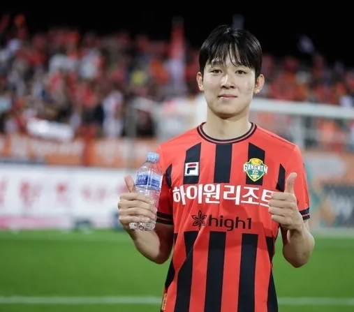 양민혁의 프로 계약과 유럽 진출