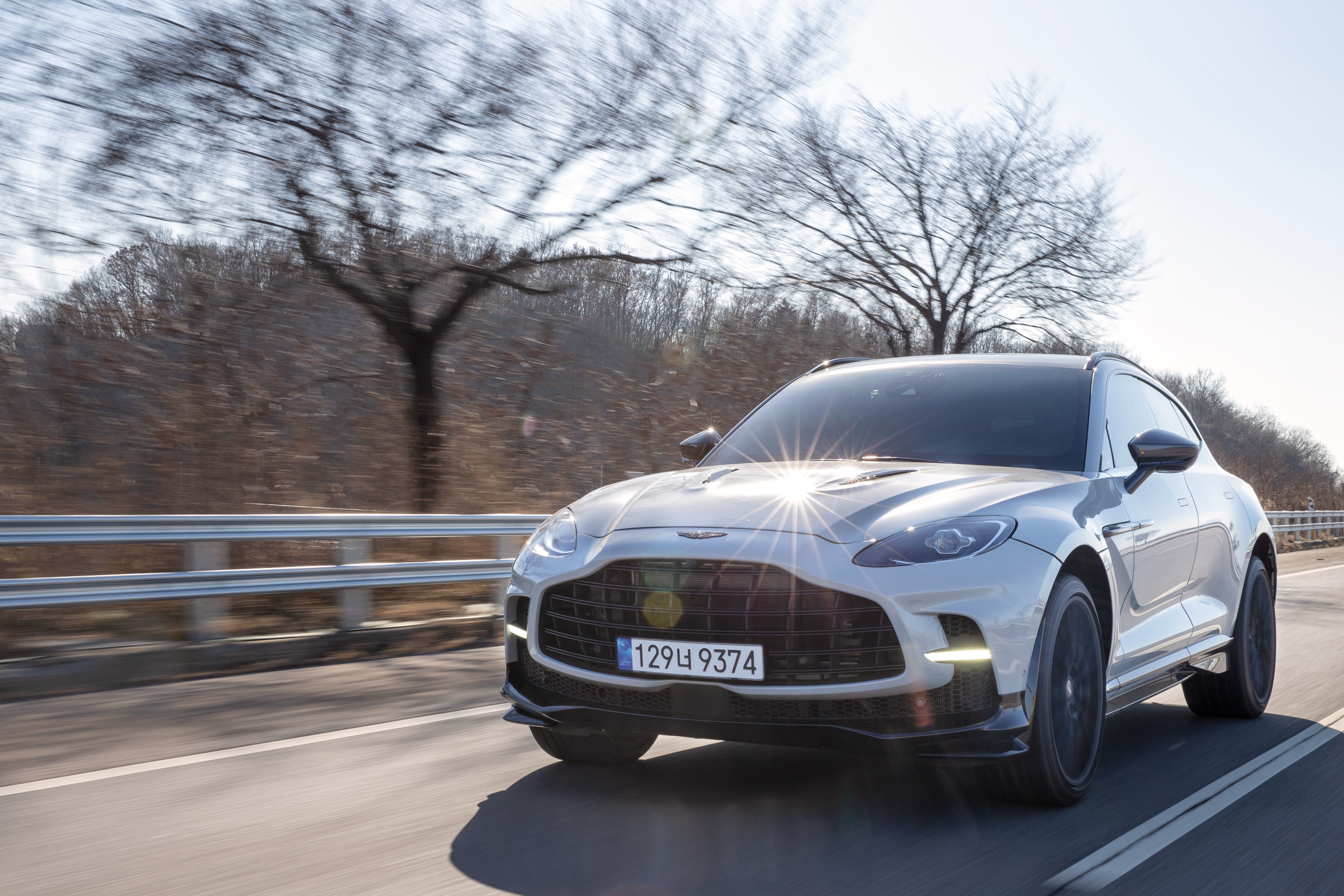 애스턴마틴 DBX 707