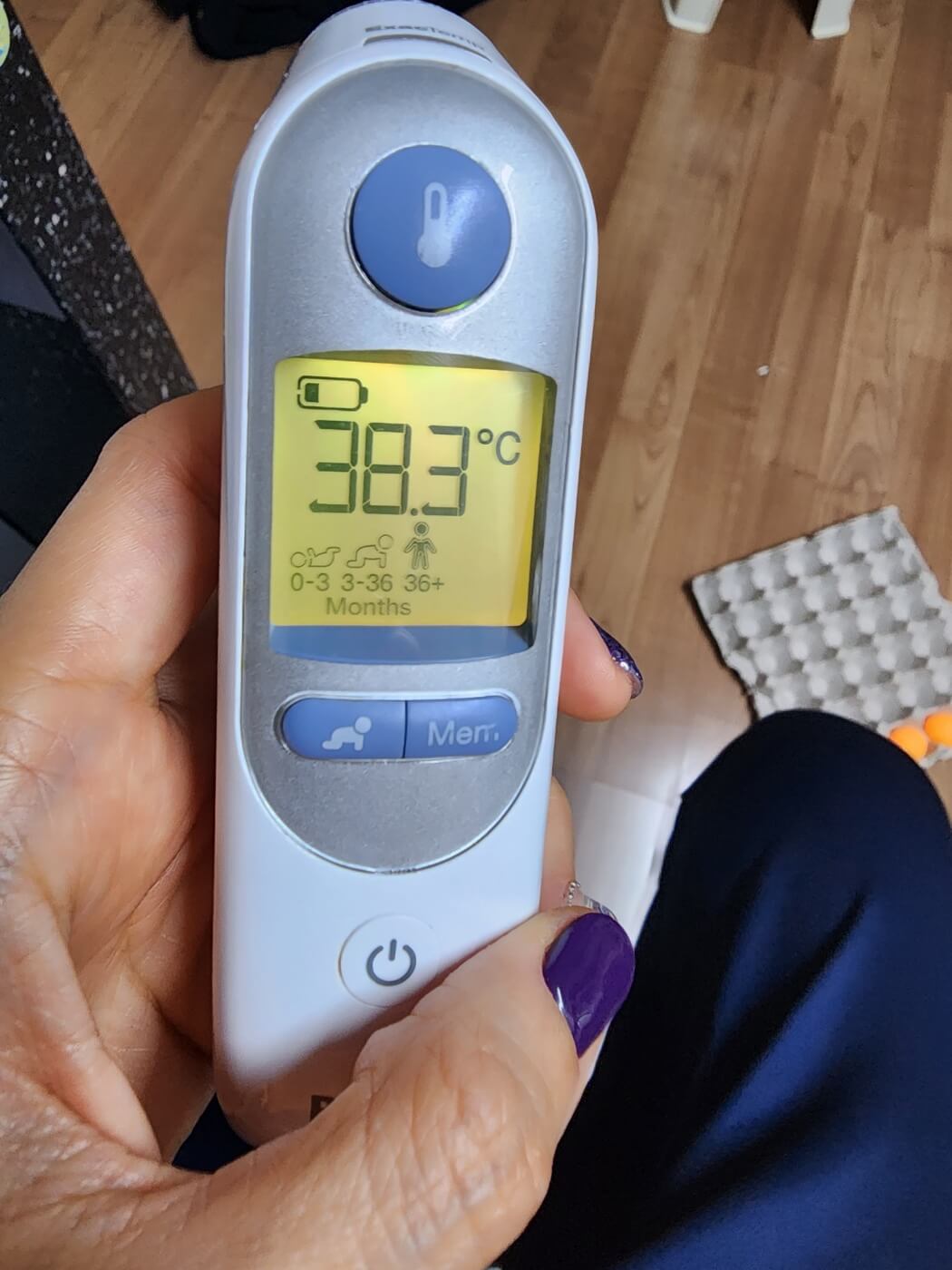 열날때 체온계 사진