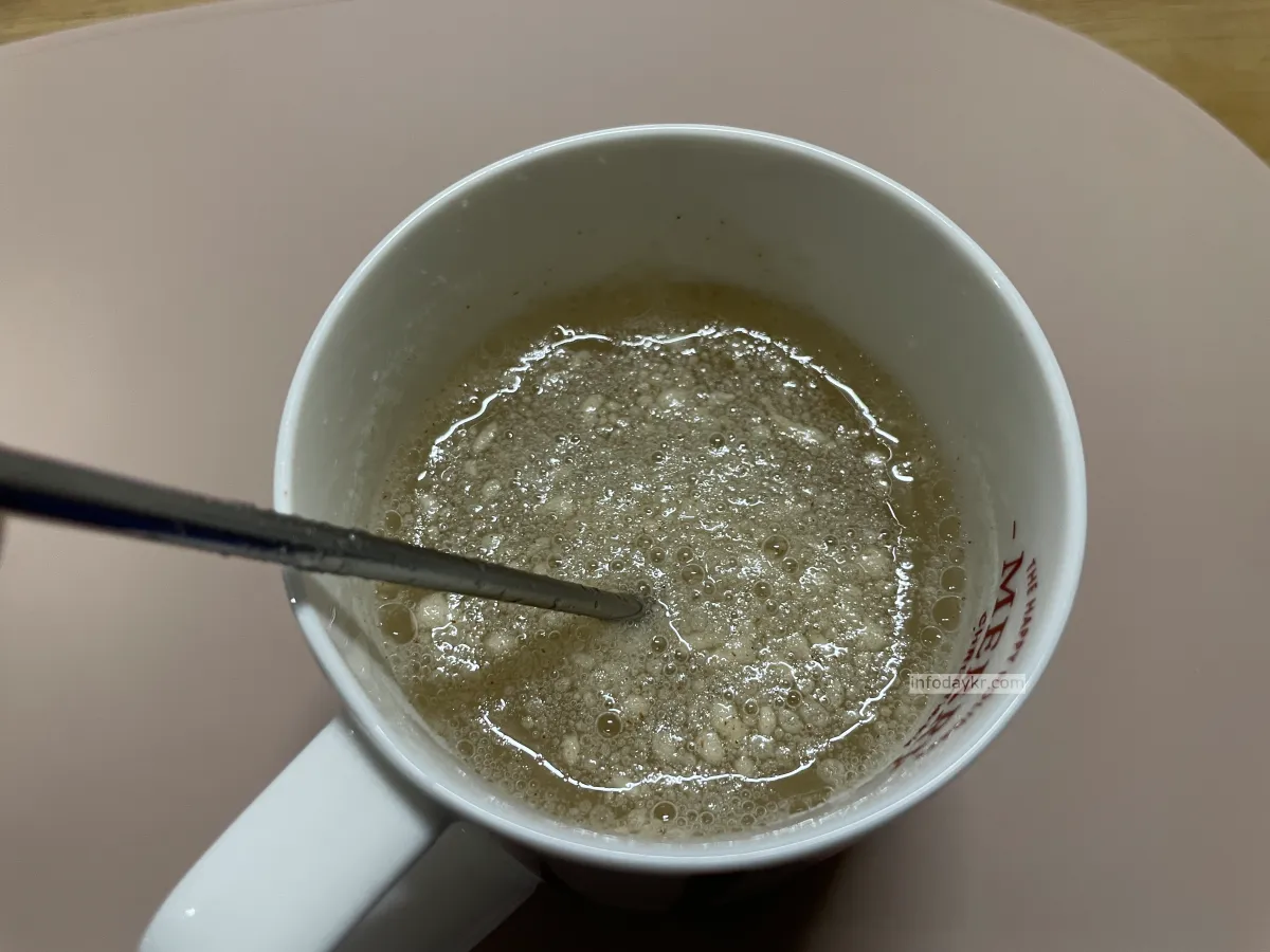 닥터에비던스-차전자피-물에-탄-모습