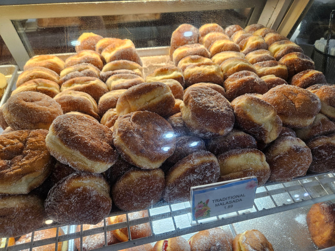 푸날루우 베이크샵 말라사다 도넛