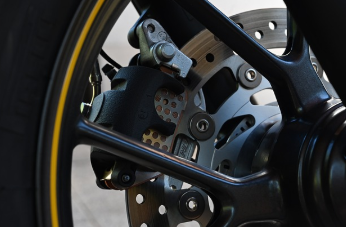 브레이크오일 교환주기의 일반적인 기준 3