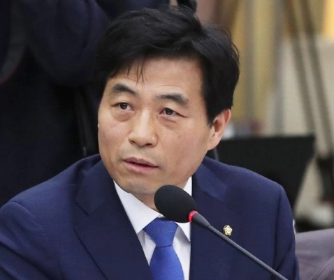 김민기 국회의원 프로필 나이 고향 학력 지역구