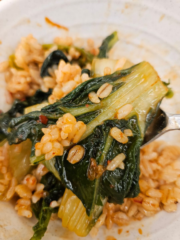 명가들깨 보리밥 한입