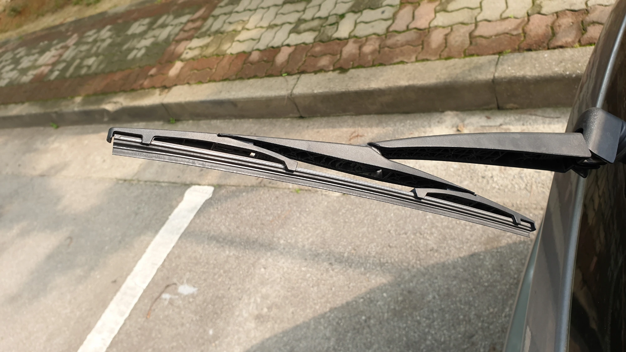 와이퍼 세운 모습