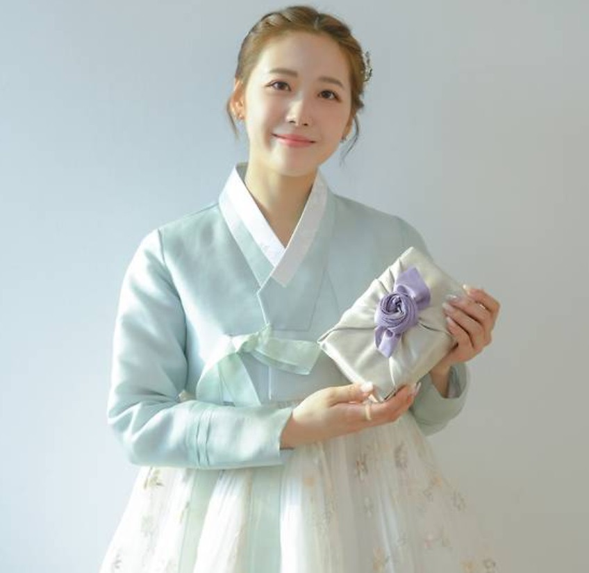 윤서령 가수 데뷔