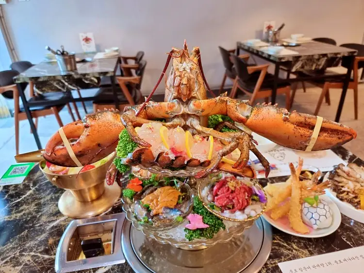 줄서는식당 김지민 고은아 추천 랍스터회, 랍스터찜, 피문어 해천탕, 해산물 랍스터 라면, 랍스터 코스요리 맛있는 식당 종로 익선동 맛집 소개