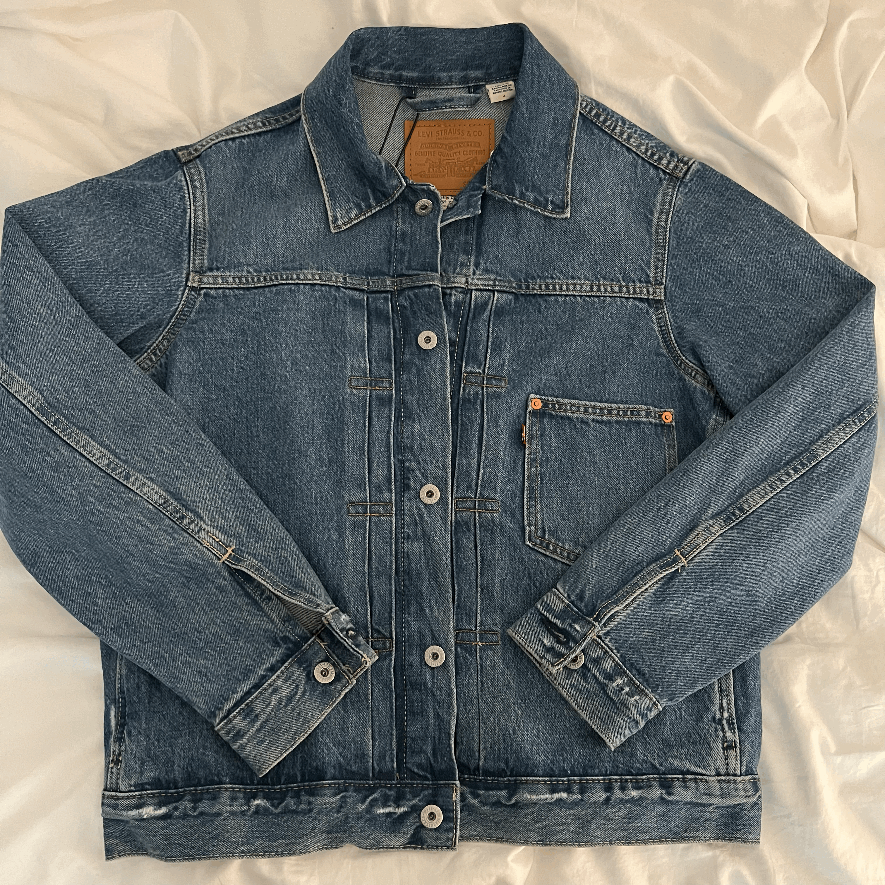 ๋ฆฌ๋ฐ์ด์ค ํธ๋ฌ์ปค ์์ผ