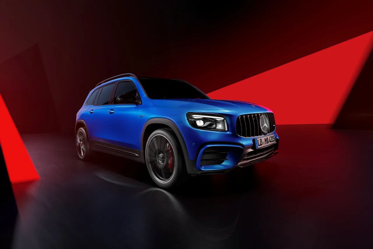 벤츠 AMG GLB 이미지
