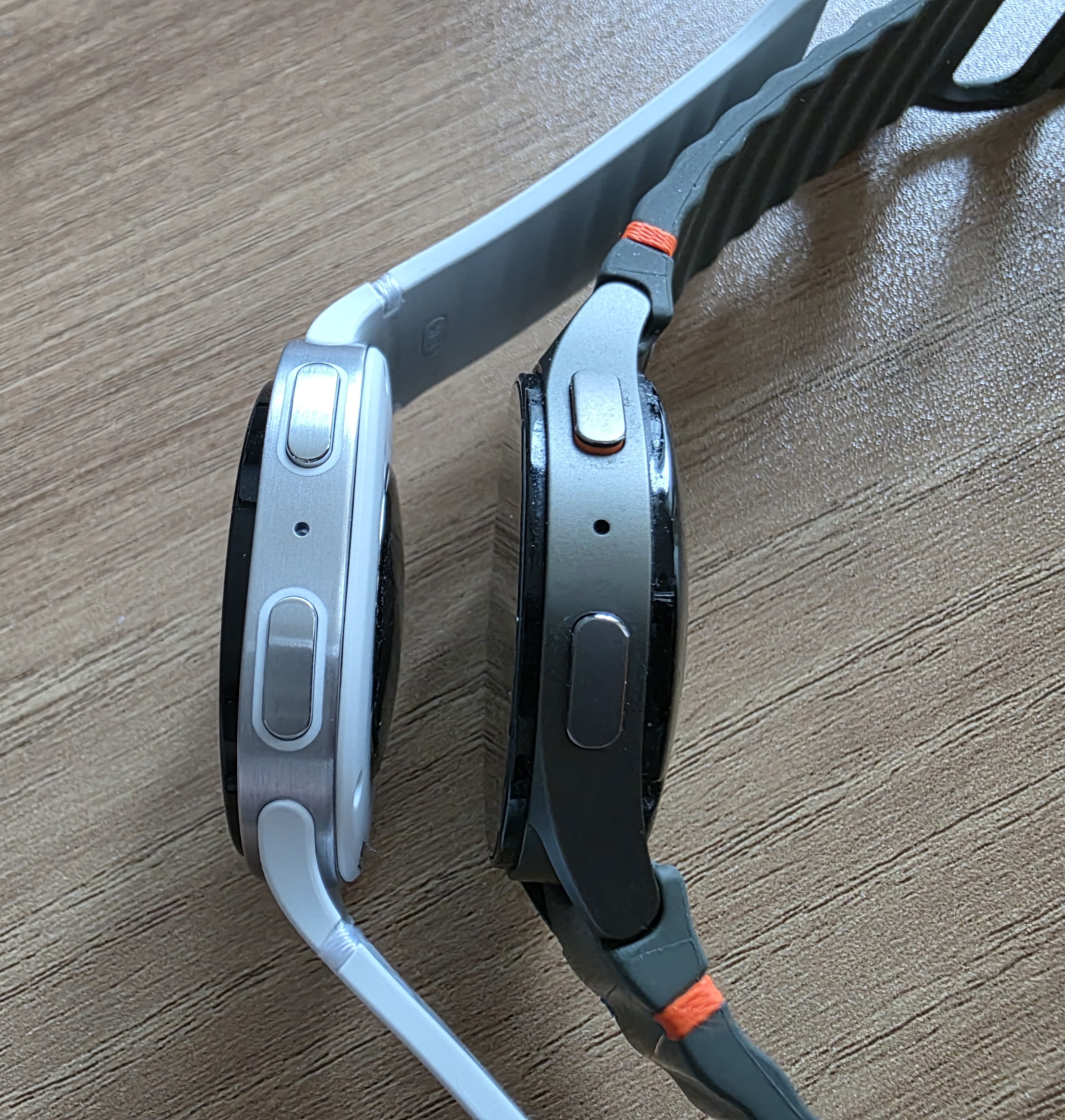 워치8은-역대-워치-중-가장-슬림합니다.