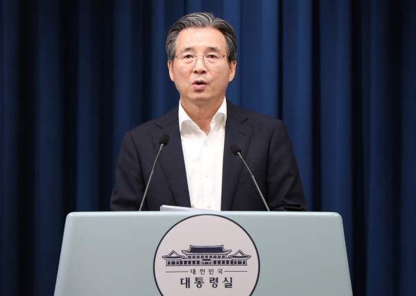 김용범 정책실장 AI 시대 초과이윤 국민배당금제 도입 논란과 코스피 8000선 급락 배경 분석