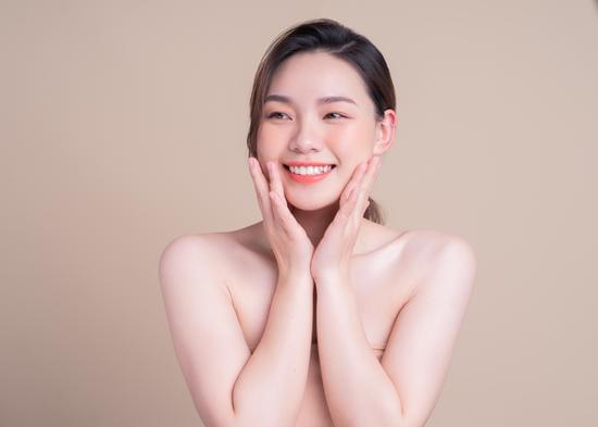 피부 화이트닝 치료