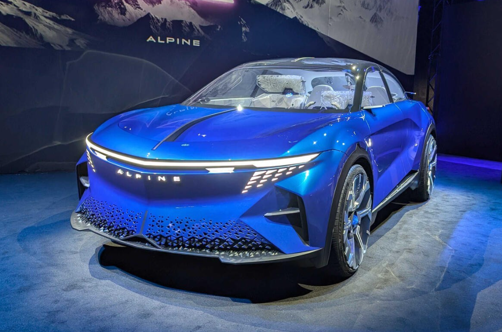 르노 알핀 a390 관련 사진