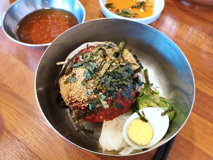 백반기행 안재모 편 물 막국수 비빔막국수 들기름막국수 온면 소고기 편채 고양 원당 맛집 소개