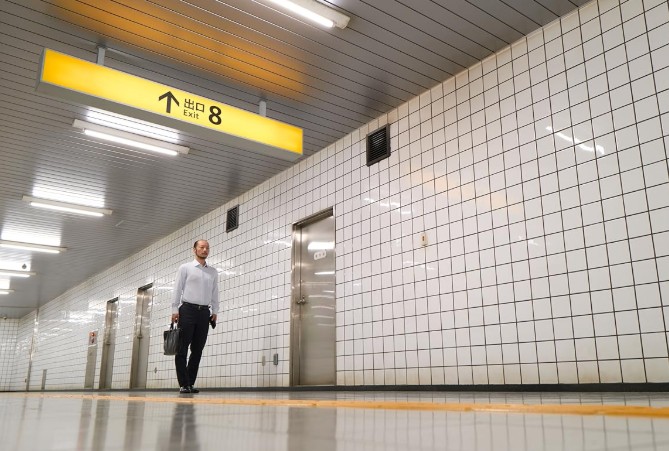 일본 심리 공포 영화 추천 8번 출구 줄거리&amp;#44; 결말&amp;#44; 리뷰 및 후기