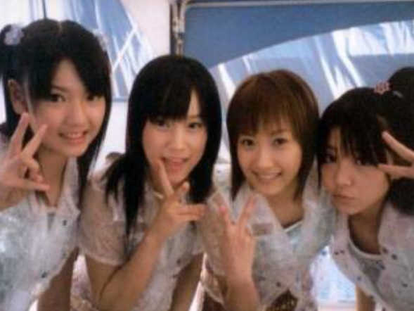 모닝구무스메 6기 맴버의 모습