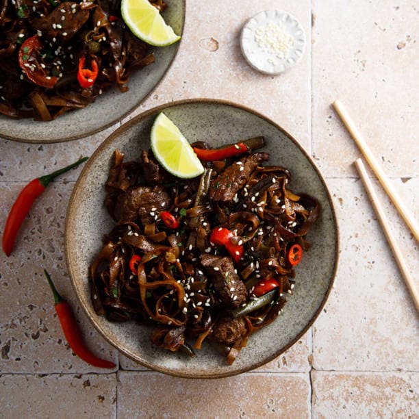 곤충 단백질과 식물성 단백질의 결합 효과