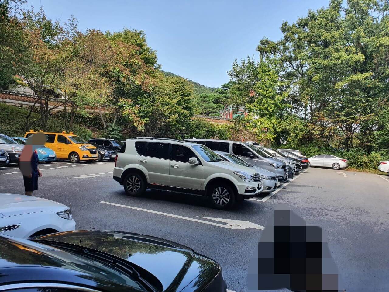 약천사-주차장