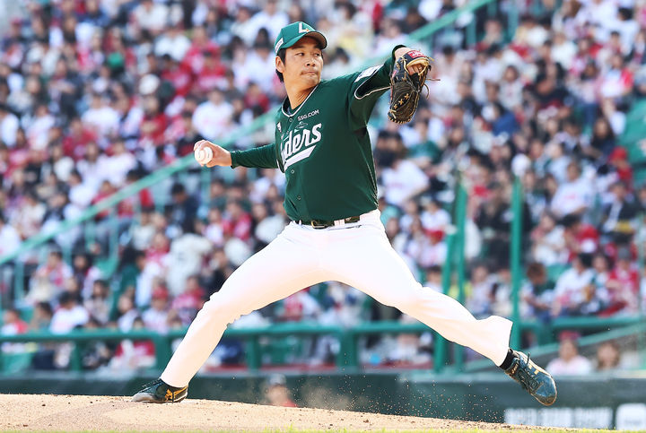 양현종 2200K KBO 최초 탈삼진 대기록 달성(영상)! KIA 타이거즈 롯데전 4-3 역전승 심층 분석 및 향후 전망