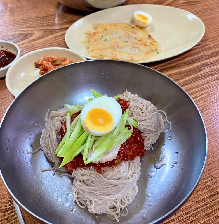 신계숙의 맛터싸이클 다이어리 고향 노포 47년 전통 메밀 막국수 맛집 추천